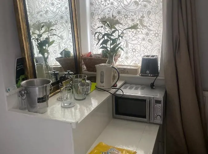 The Cottage, Ashfield Place Bristol